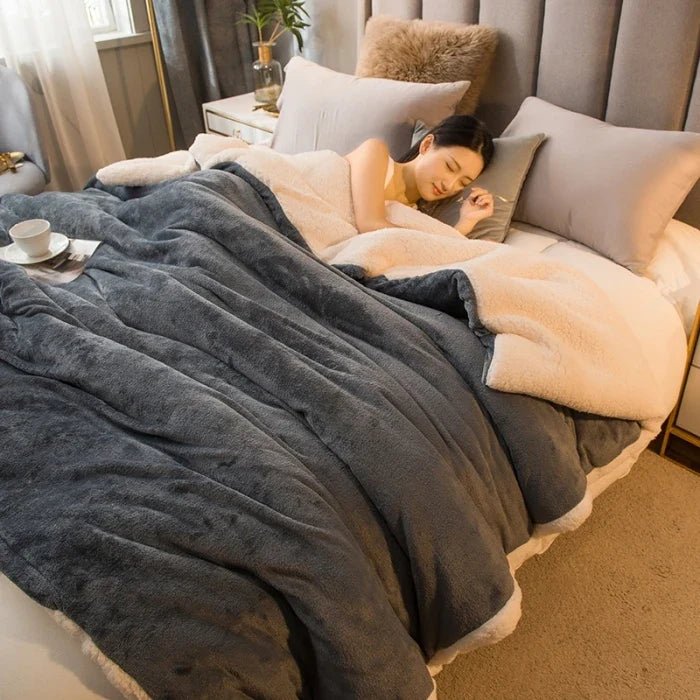 Double-Sided Flannel & Fleece Throw Blanket – Soft Warm Blanket for Bed and Couch, 12 Colors, 5 Sizes - Nalani - Fashion Clothing and Decor