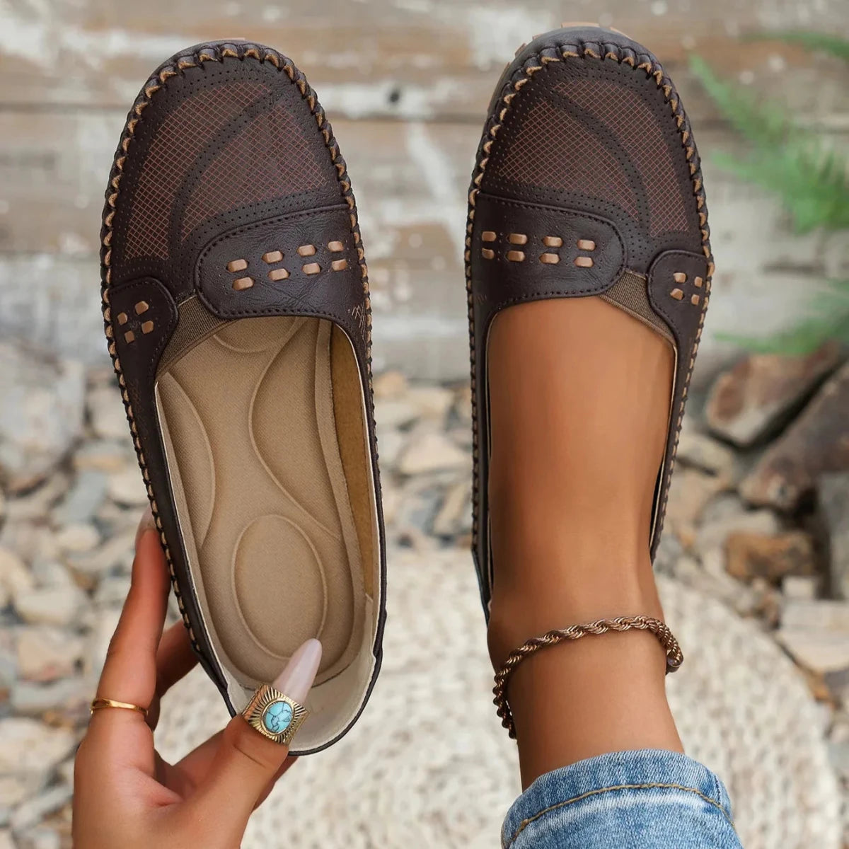 Elodie Faye Lightstep Loafers Soft PU Leather Upper Cushioned Insole - Nalani - Fashion Clothing and Decor