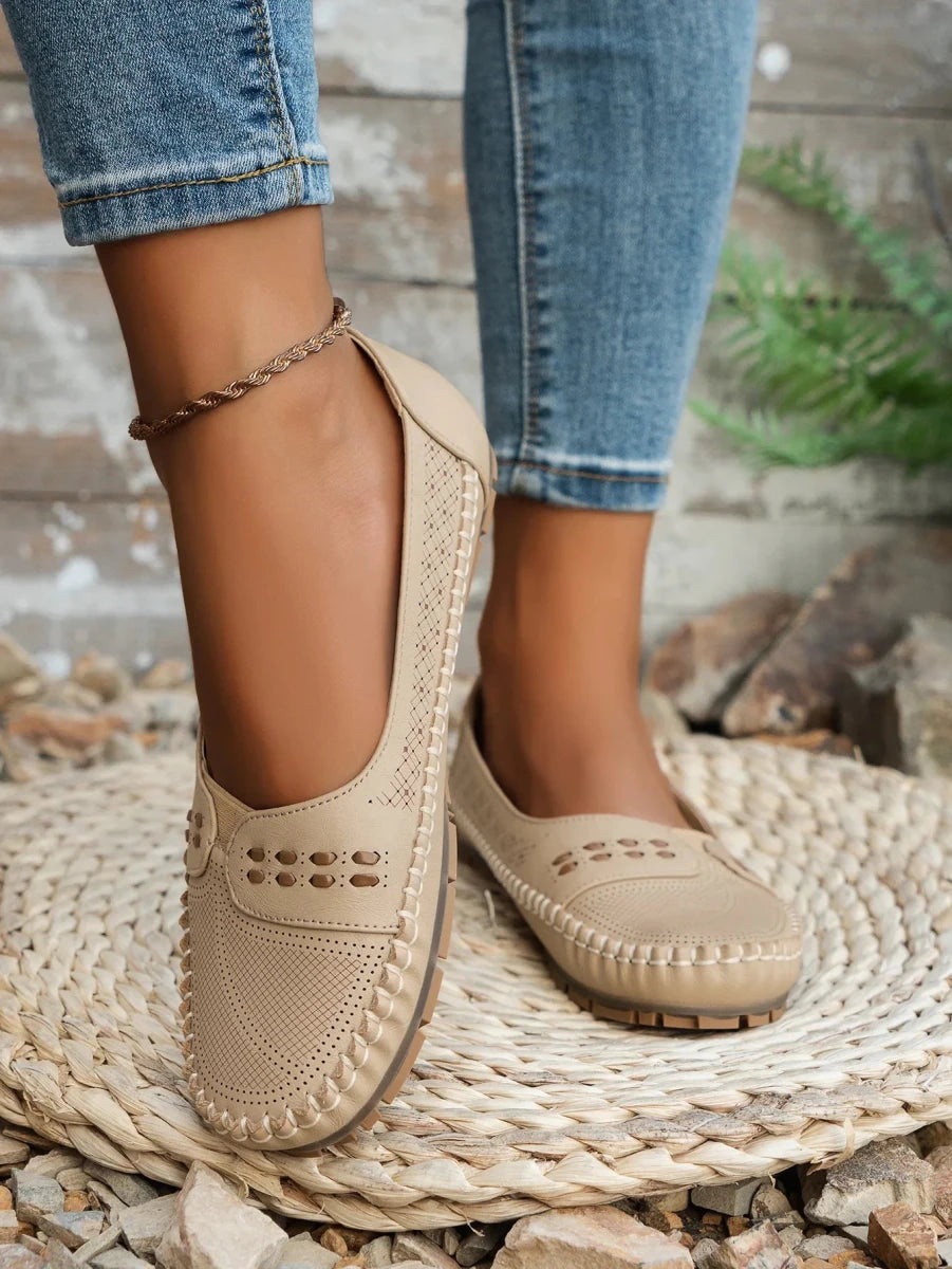 Elodie Faye Lightstep Loafers Soft PU Leather Upper Cushioned Insole - Nalani - Fashion Clothing and Decor