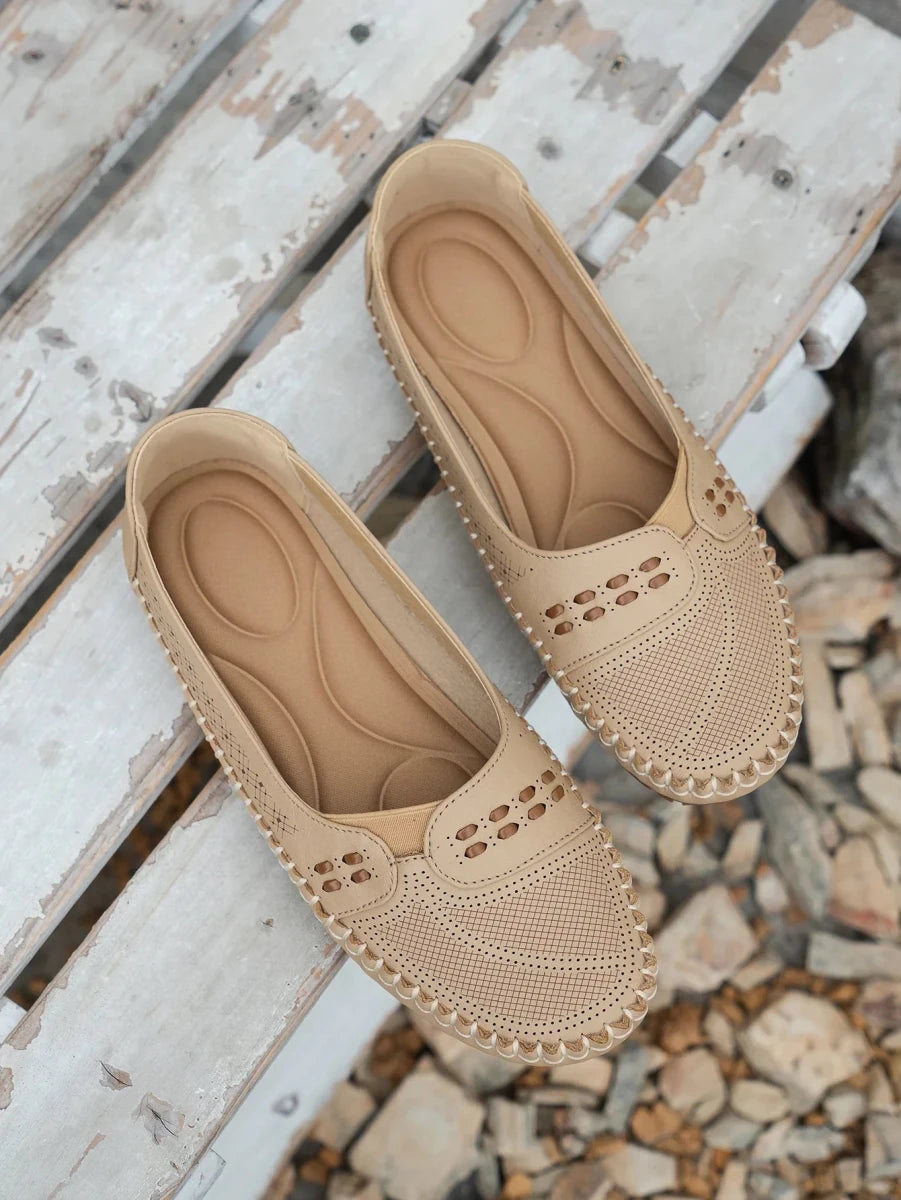 Elodie Faye Lightstep Loafers Soft PU Leather Upper Cushioned Insole - Nalani - Fashion Clothing and Decor