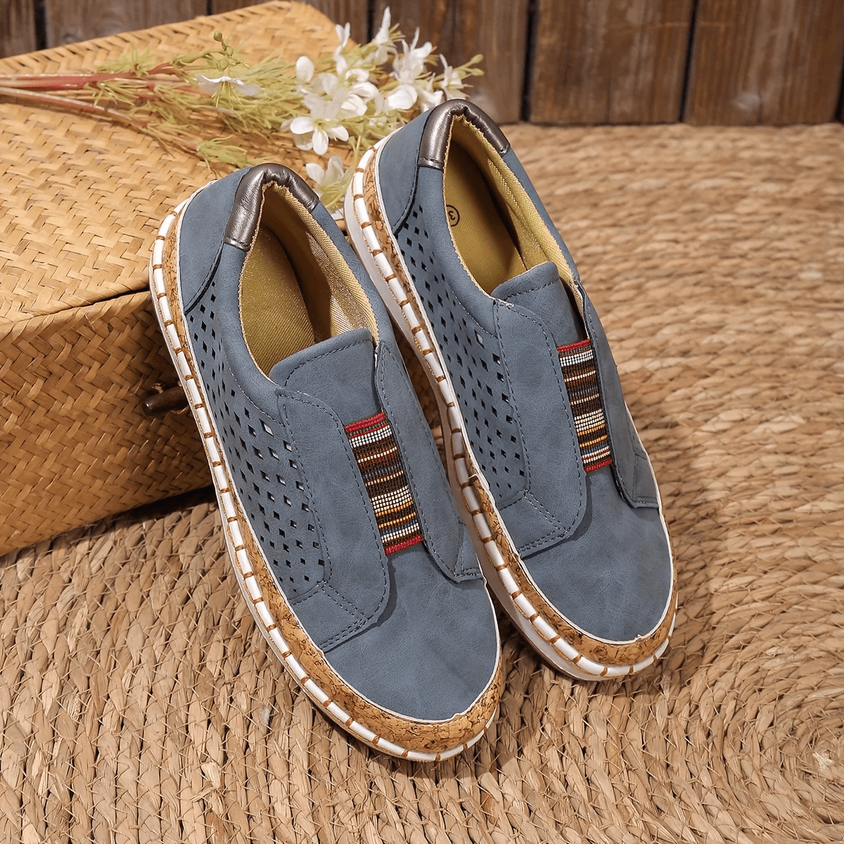 Mareva | Fashionable low - top sneakers for women | Slip - on - Nalani - Fashion Clothing and Decor