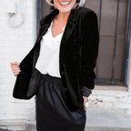 Modern slim - fit women's blazer with buttons and pockets | Notched lapel - Nalani - Fashion Clothing and Decor