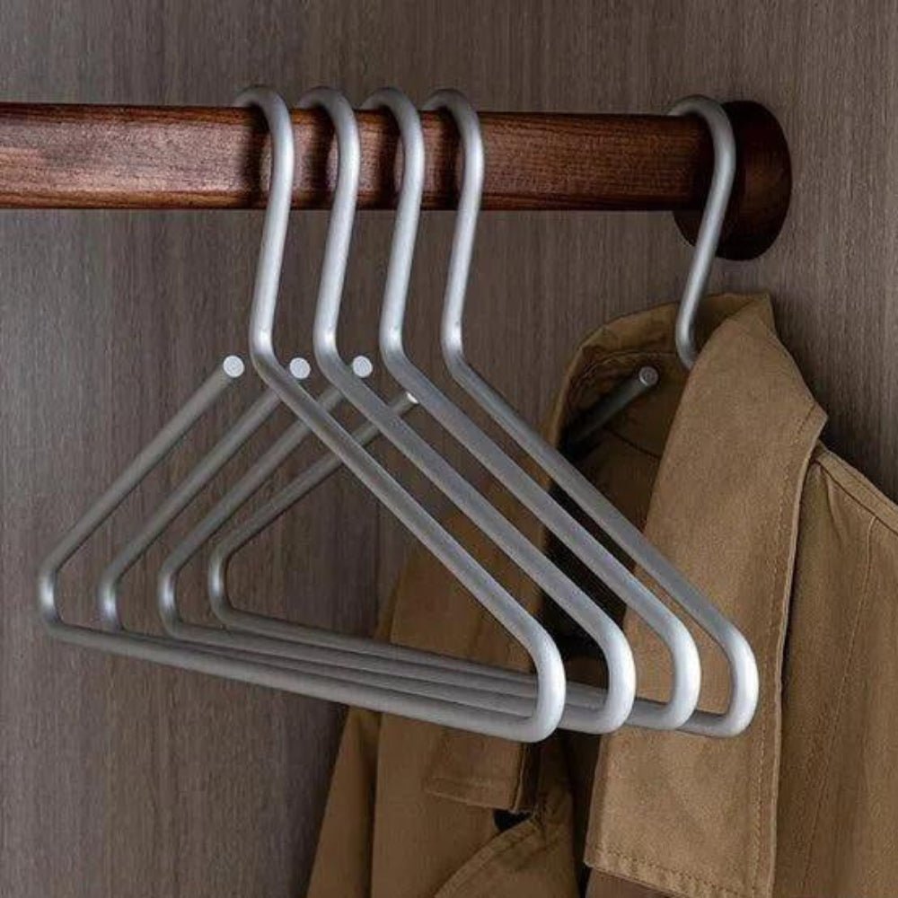Set Of 5 Clothes Hangers For Sleek Wardrobe Organization - Nalani - UK Fashion Clothing and Decor