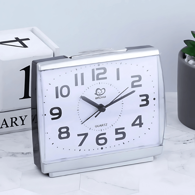 Simple Alarm Clock for Seniors With Large Display And Loud Beep - Nalani - Fashion Clothing and Decor