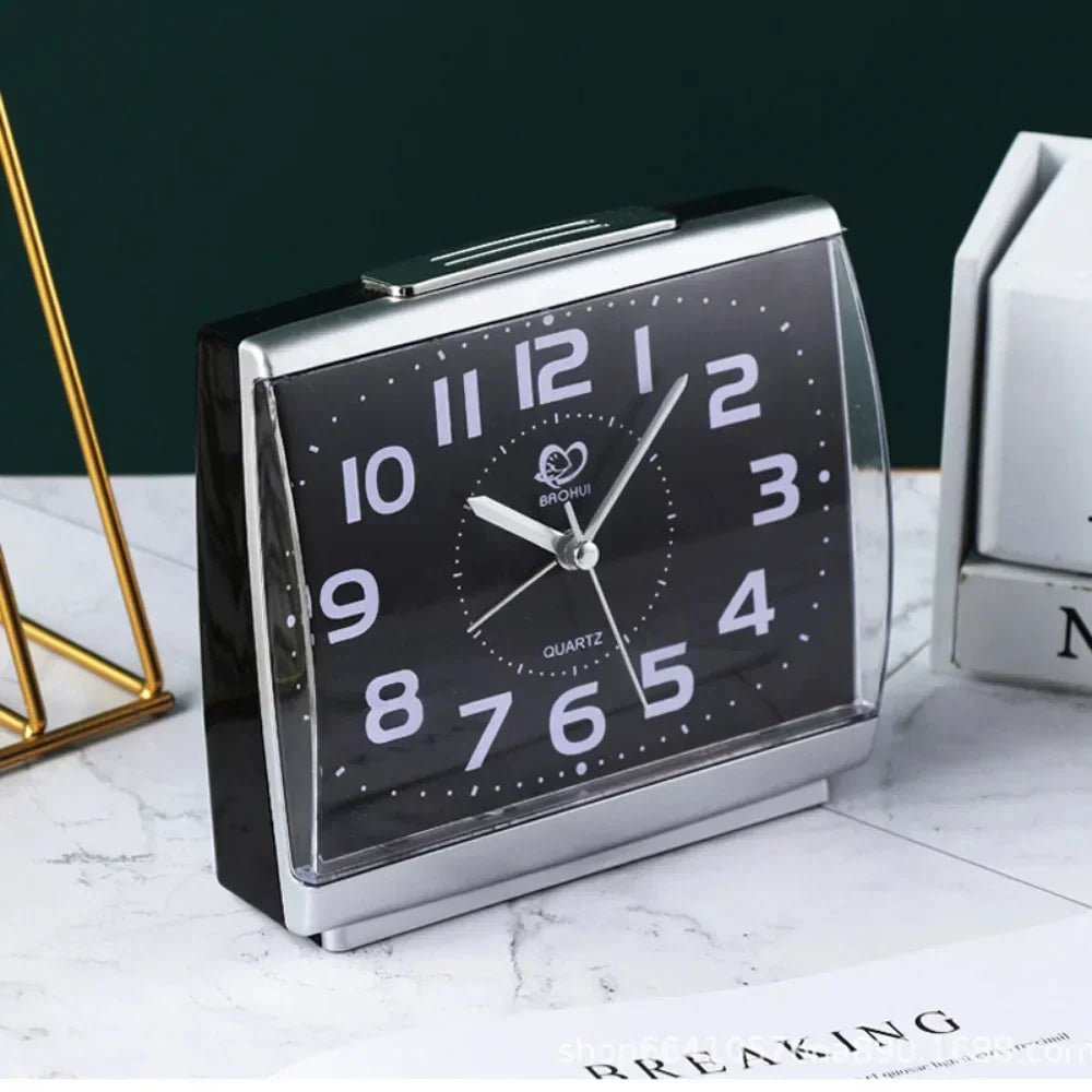 Simple Alarm Clock for Seniors With Large Display And Loud Beep - Nalani - Fashion Clothing and Decor