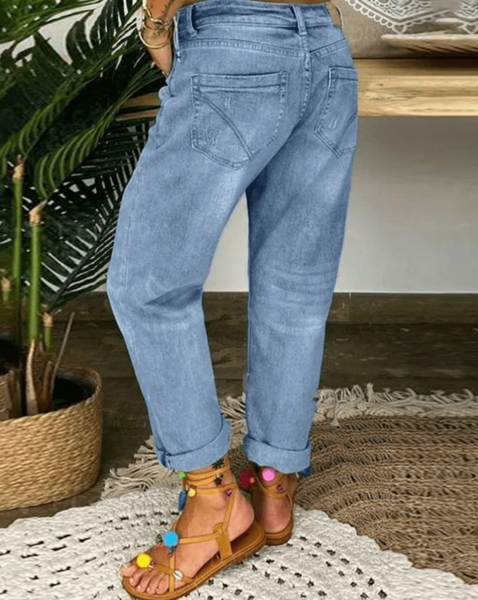 Sorelle | Ripped jeans for women with a tapered leg | Straight leg and mid - rise - Nalani - Fashion Clothing and Decor