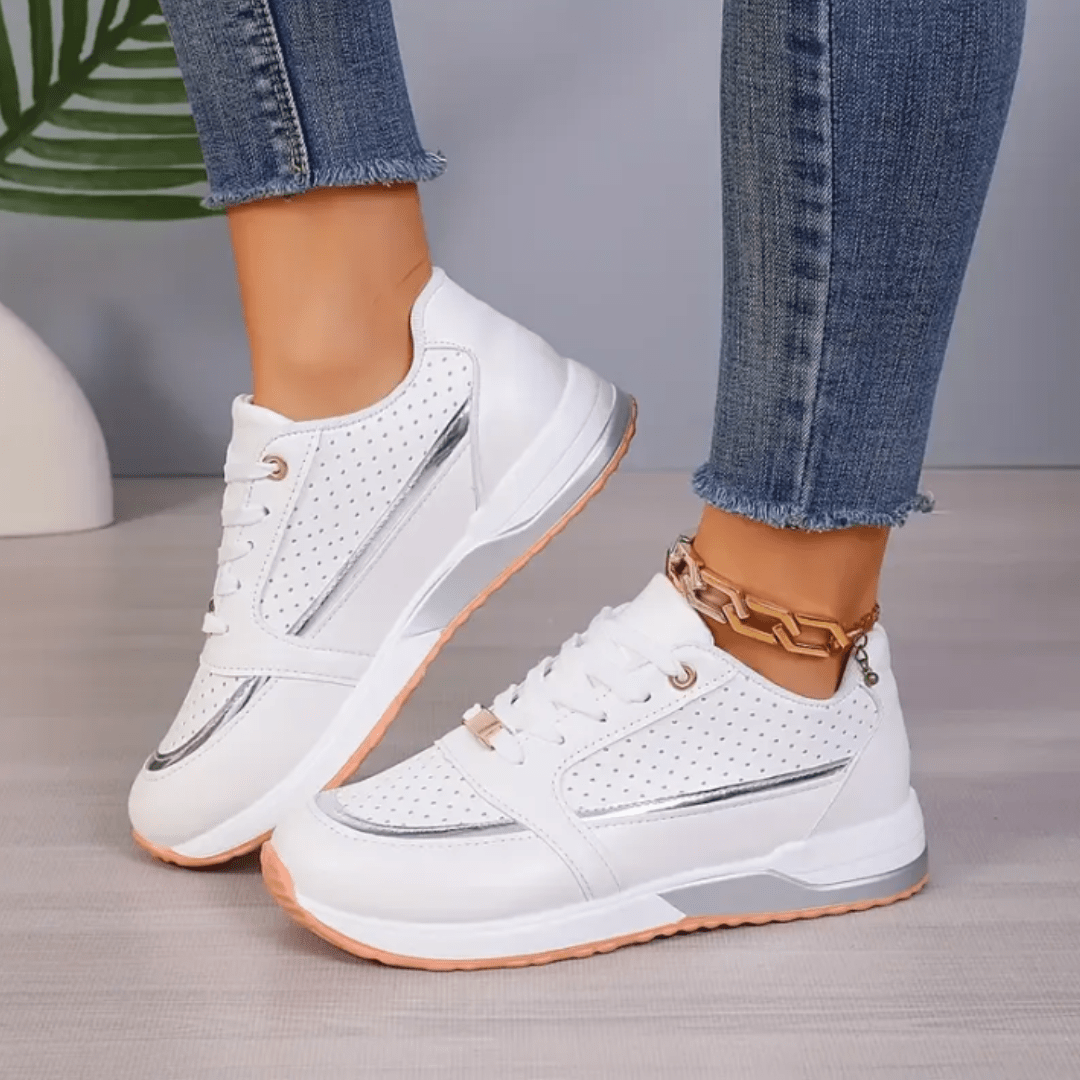 Veloura | Casual lace - up sneakers for women with gold details | Round toe - Nalani - Fashion Clothing and Decor