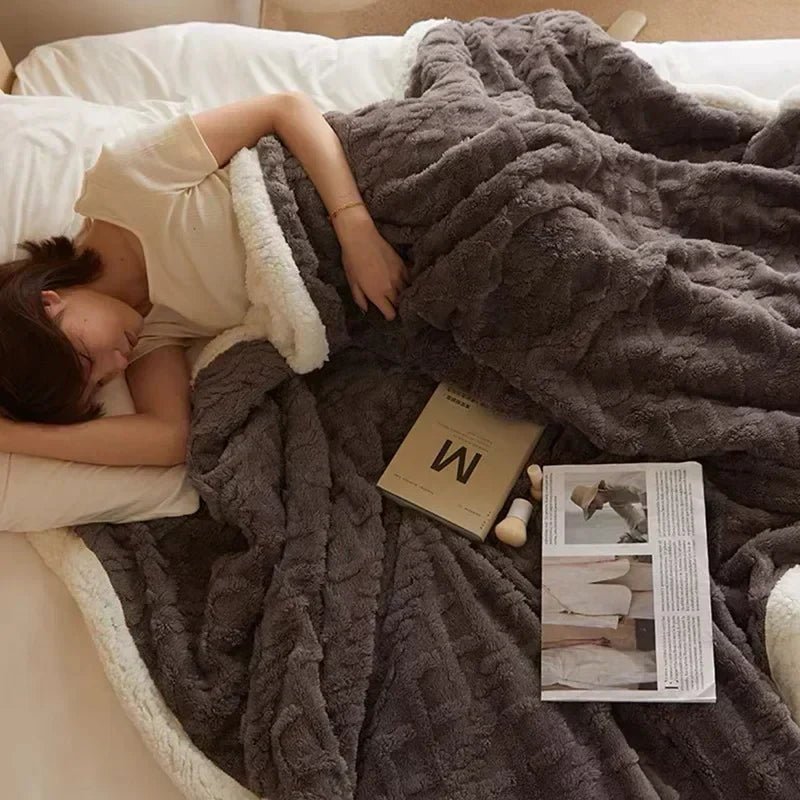 WarmWool | Thick Lambswool Blanket for Winter - Heavyweight Warm Wool Throw Blanket for Bed & Couch, Soft Thermal Plaid for Cold Nights - Nalani - Fashion Clothing and Decor
